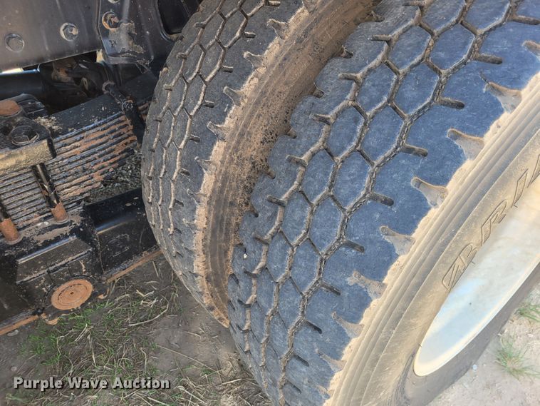 image for item FC9155 2015 Kenworth T800  hydrovac truck