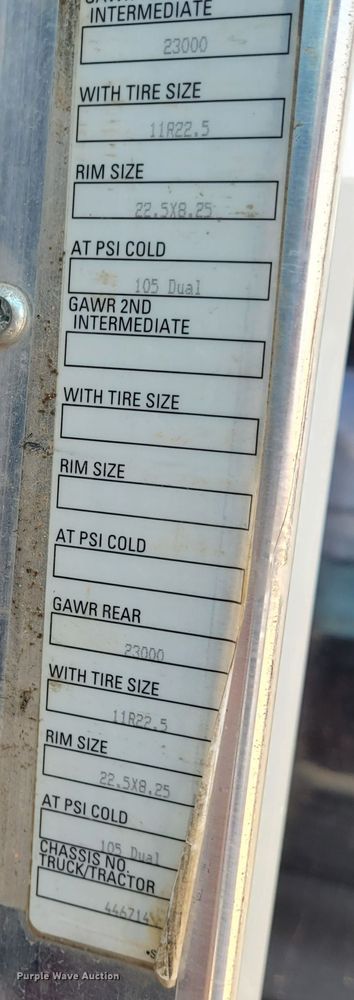 image for item FC9155 2015 Kenworth T800  hydrovac truck