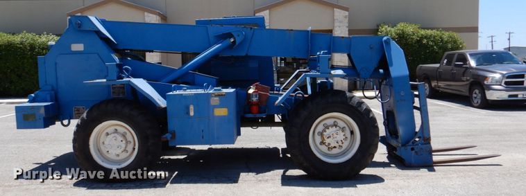 image for item HB9757 1992 SkyTrak 6000M  telehandler