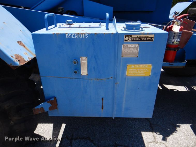 image for item HB9757 1992 SkyTrak 6000M  telehandler