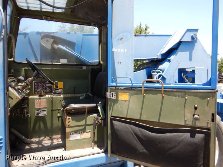 image for item HB9757 1992 SkyTrak 6000M  telehandler