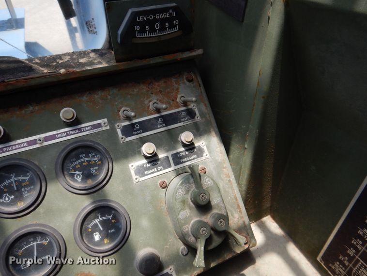 image for item HB9757 1992 SkyTrak 6000M  telehandler