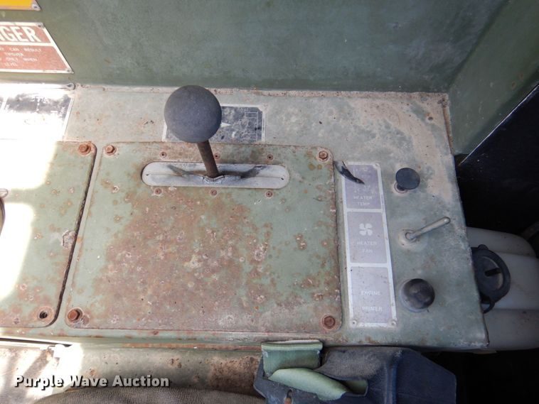 image for item HB9757 1992 SkyTrak 6000M  telehandler