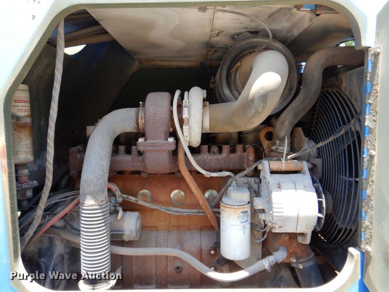 image for item HB9757 1992 SkyTrak 6000M  telehandler