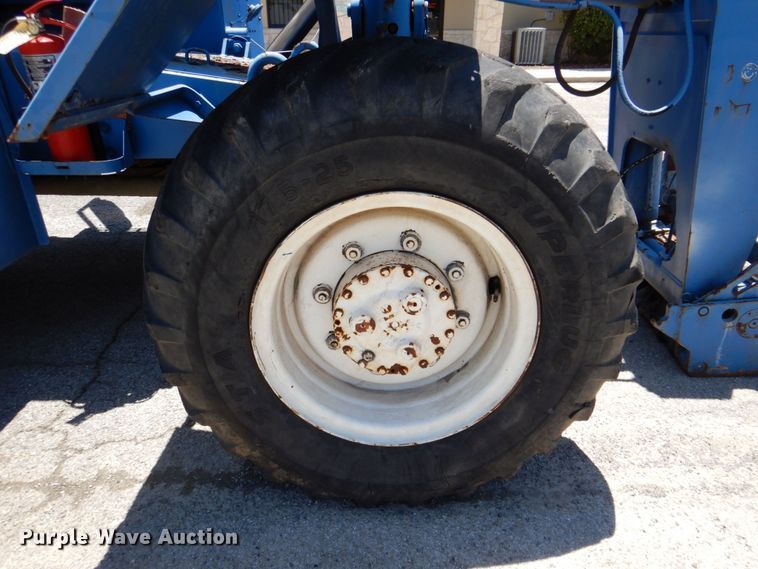 image for item HB9757 1992 SkyTrak 6000M  telehandler