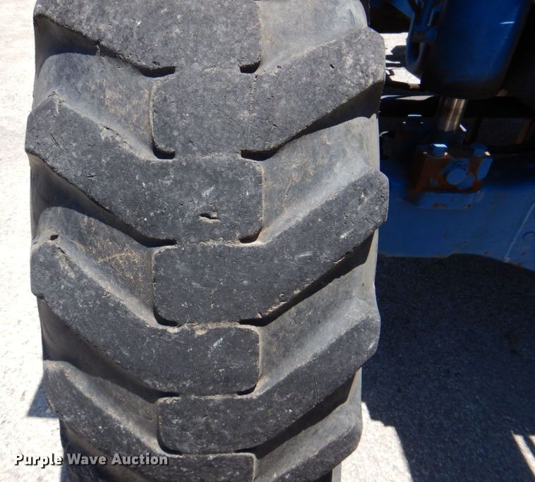 image for item HB9757 1992 SkyTrak 6000M  telehandler