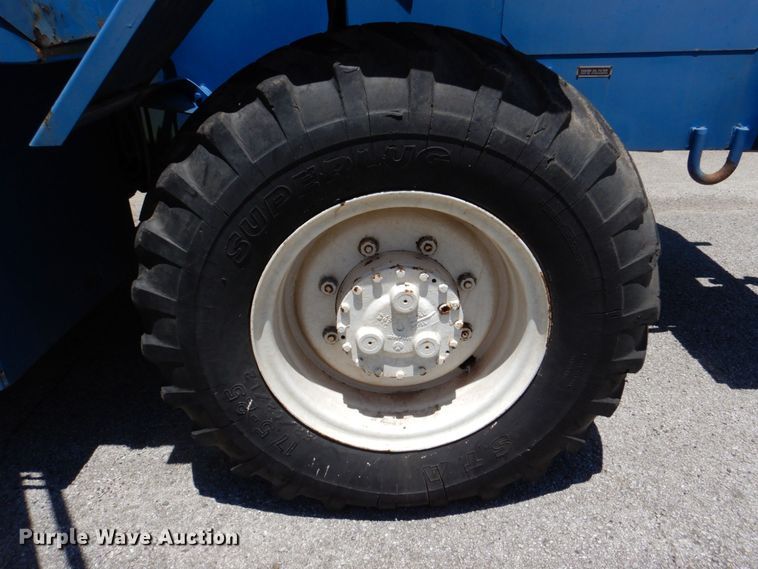 image for item HB9757 1992 SkyTrak 6000M  telehandler