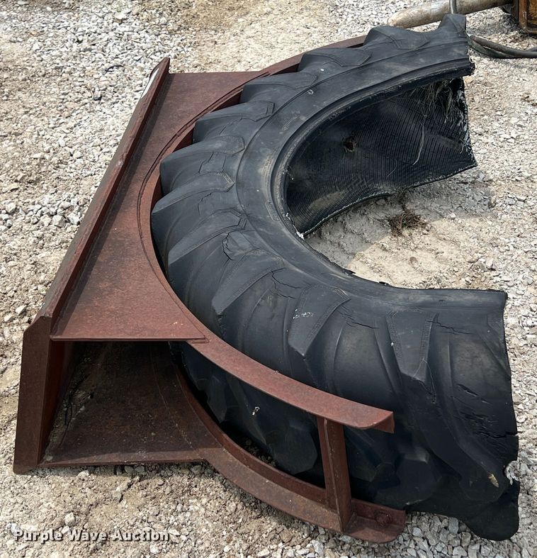 image for item HL9035 62" W skid steer pusher