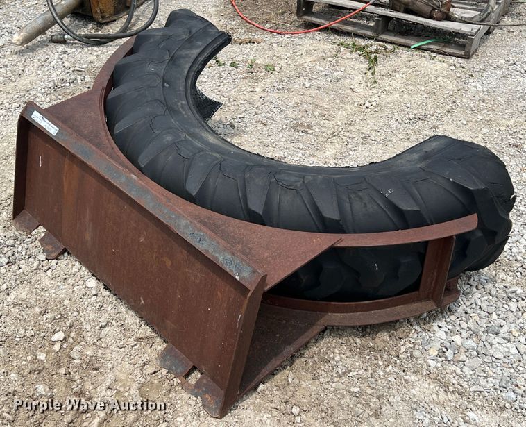 image for item HL9035 62" W skid steer pusher