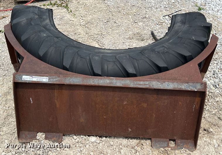 image for item HL9035 62" W skid steer pusher