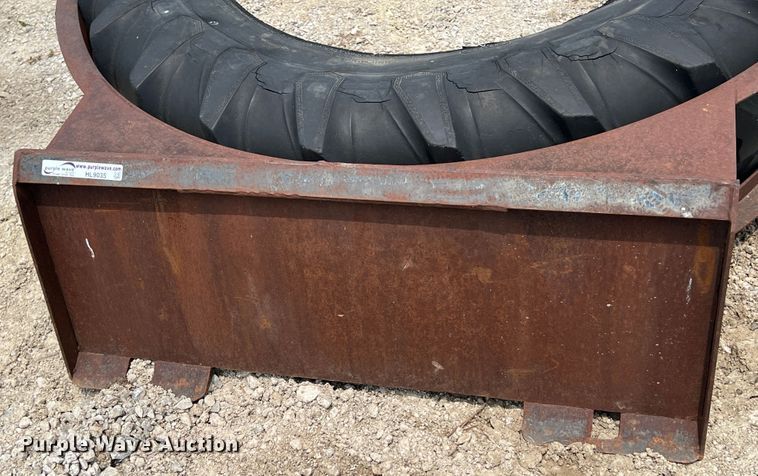 image for item HL9035 62" W skid steer pusher