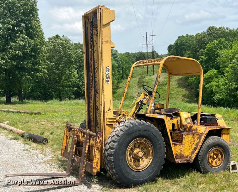 image for item HL9042 1971 Champ CB70  forklift