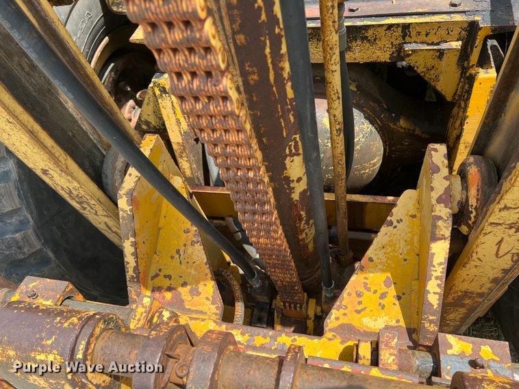 image for item HL9042 1971 Champ CB70  forklift