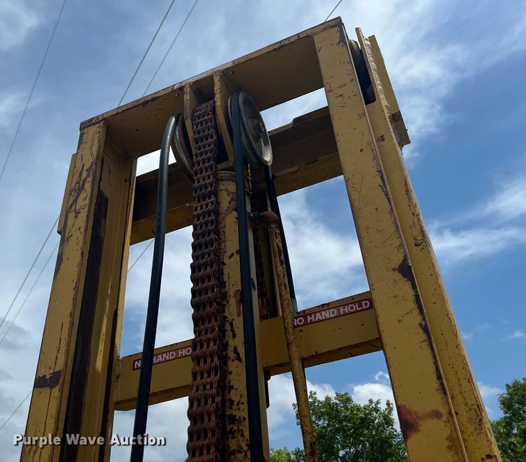 image for item HL9042 1971 Champ CB70  forklift