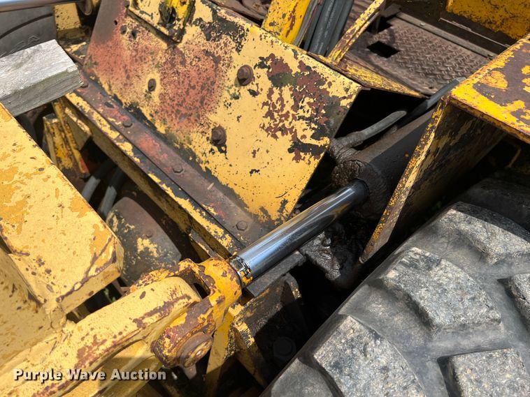 image for item HL9042 1971 Champ CB70  forklift