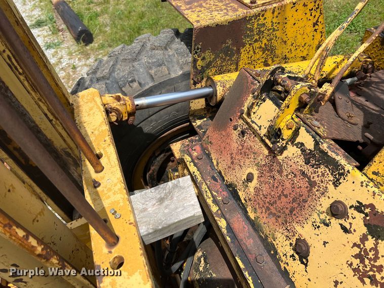 image for item HL9042 1971 Champ CB70  forklift