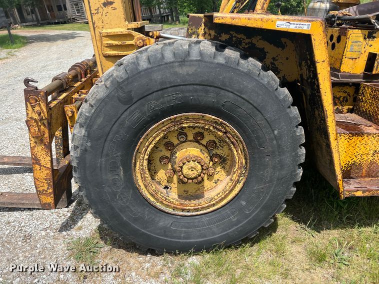 image for item HL9042 1971 Champ CB70  forklift