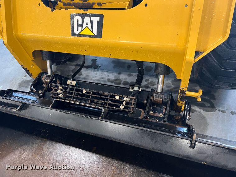 image for item HL9079 2018 Caterpillar 272D2  skid steer loader