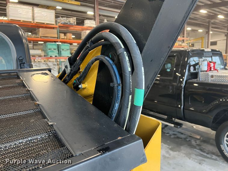 image for item HL9079 2018 Caterpillar 272D2  skid steer loader