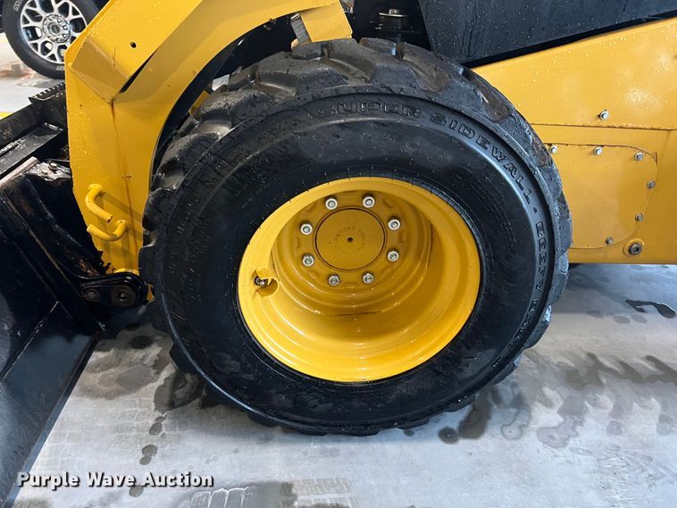 image for item HL9079 2018 Caterpillar 272D2  skid steer loader