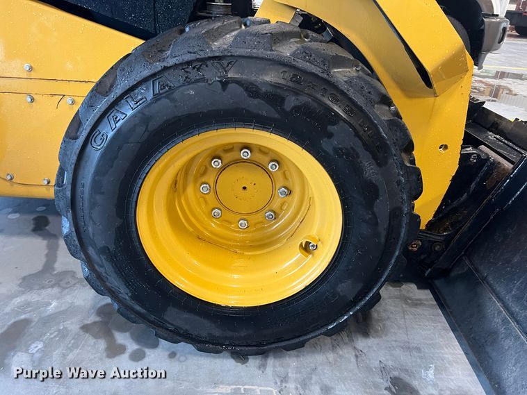 image for item HL9079 2018 Caterpillar 272D2  skid steer loader