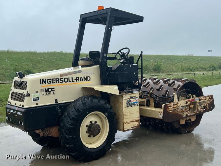 image for item HL9084 1999 Ingersoll Rand SD-70F PRO RAC  single drum vibratory roller