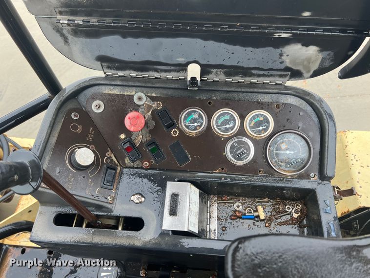 image for item HL9084 1999 Ingersoll Rand SD-70F PRO RAC  single drum vibratory roller