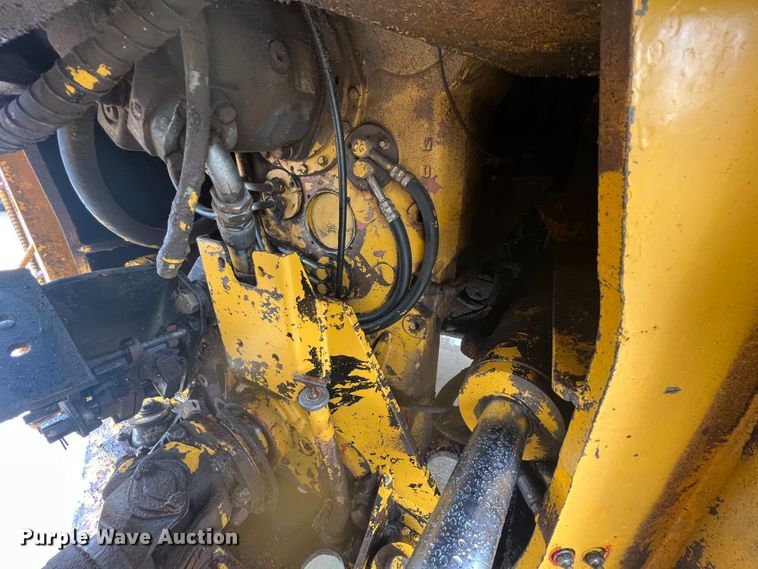 image for item HL9086 1995 Bell B25B  haul truck