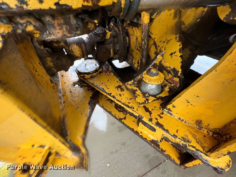 image for item HL9086 1995 Bell B25B  haul truck