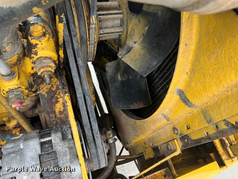 image for item HL9086 1995 Bell B25B  haul truck