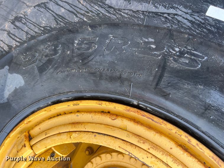 image for item HL9086 1995 Bell B25B  haul truck