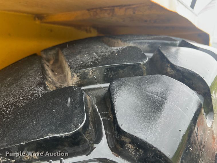 image for item HL9086 1995 Bell B25B  haul truck