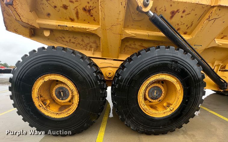 image for item HL9086 1995 Bell B25B  haul truck