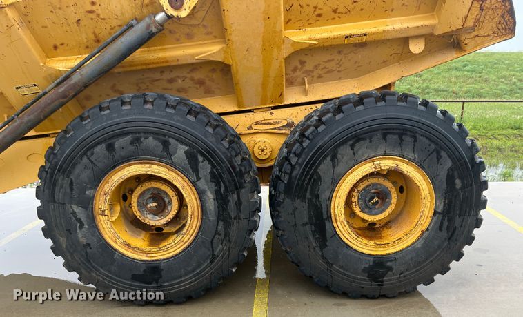 image for item HL9086 1995 Bell B25B  haul truck