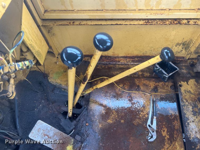 image for item HL9090 Raygo  soil compactor