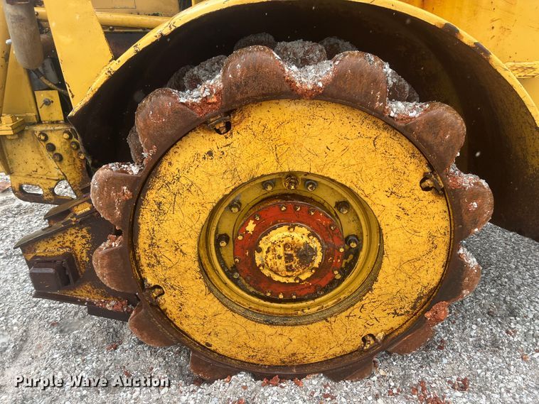 image for item HL9090 Raygo  soil compactor