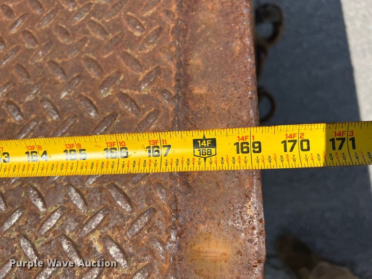 image for item HL9095 1995 International 4900  digger derrick truck