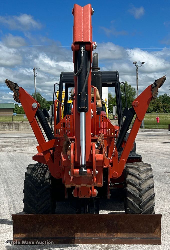 image for item HL9097 2007 Ditch Witch RT95  trencher