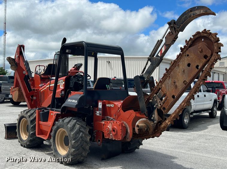 image for item HL9097 2007 Ditch Witch RT95  trencher