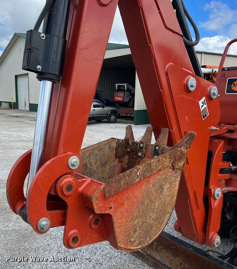 image for item HL9097 2007 Ditch Witch RT95  trencher