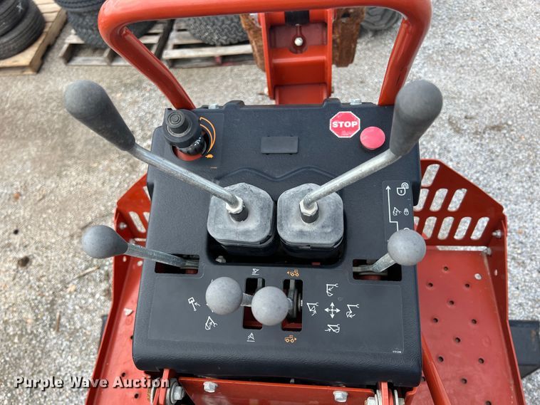 image for item HL9097 2007 Ditch Witch RT95  trencher