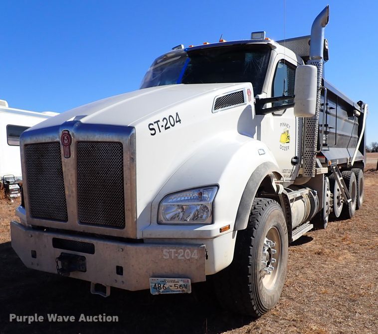 image for item IS9465 2020 Kenworth T880  dump truck