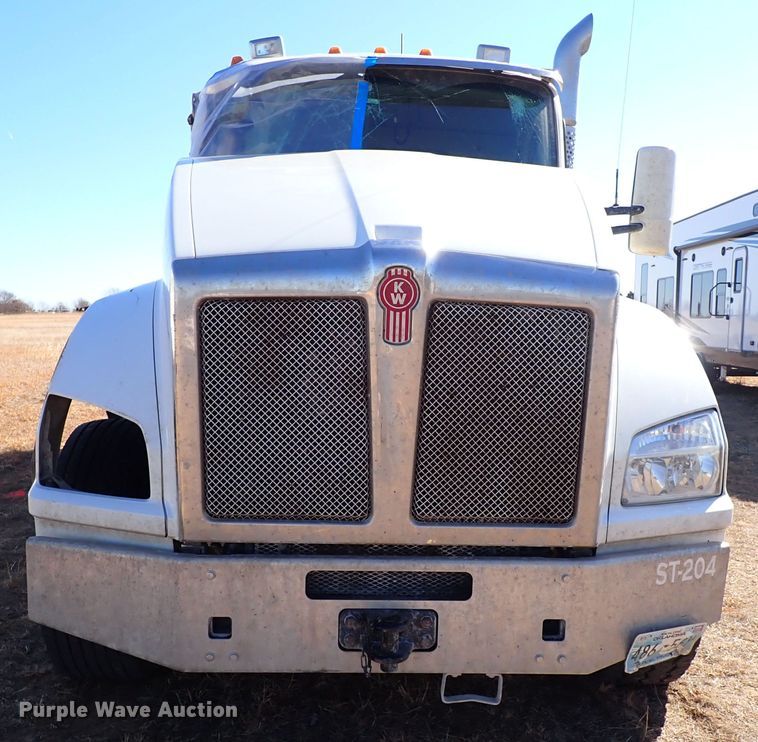 image for item IS9465 2020 Kenworth T880  dump truck