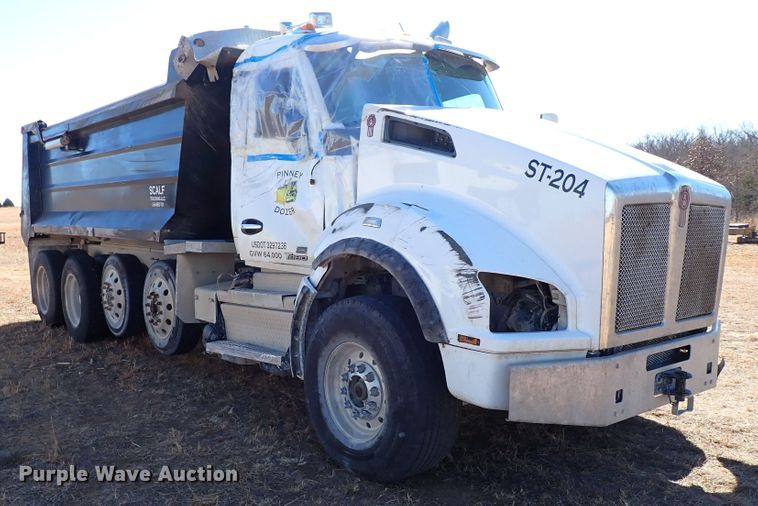 image for item IS9465 2020 Kenworth T880  dump truck