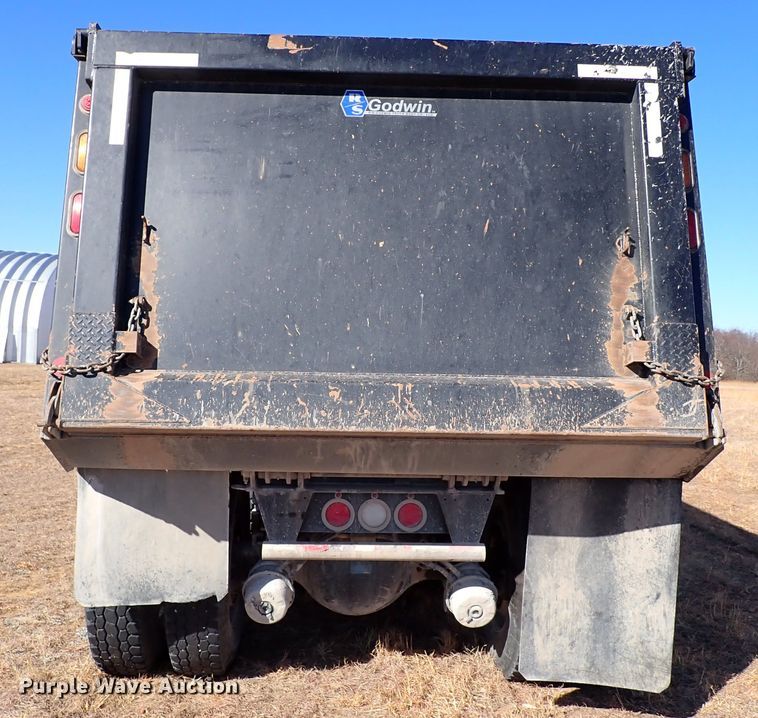 image for item IS9465 2020 Kenworth T880  dump truck