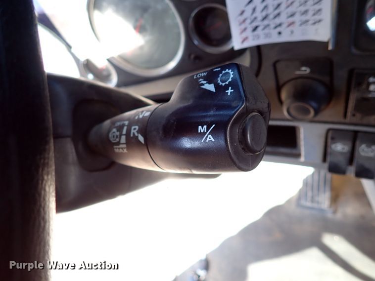 image for item IS9465 2020 Kenworth T880  dump truck