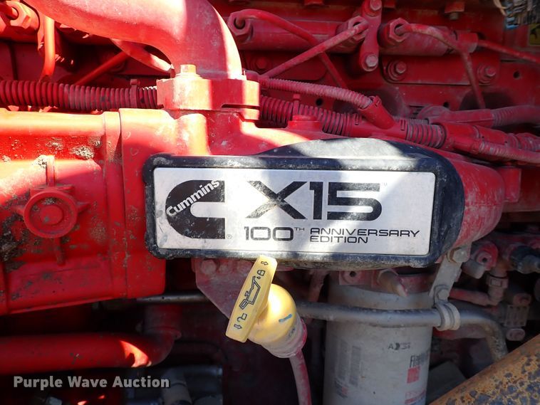 image for item IS9465 2020 Kenworth T880  dump truck