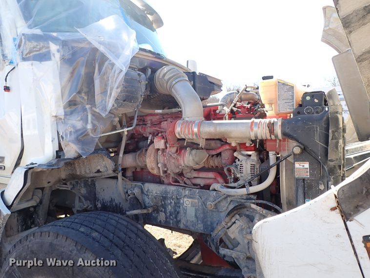 image for item IS9465 2020 Kenworth T880  dump truck