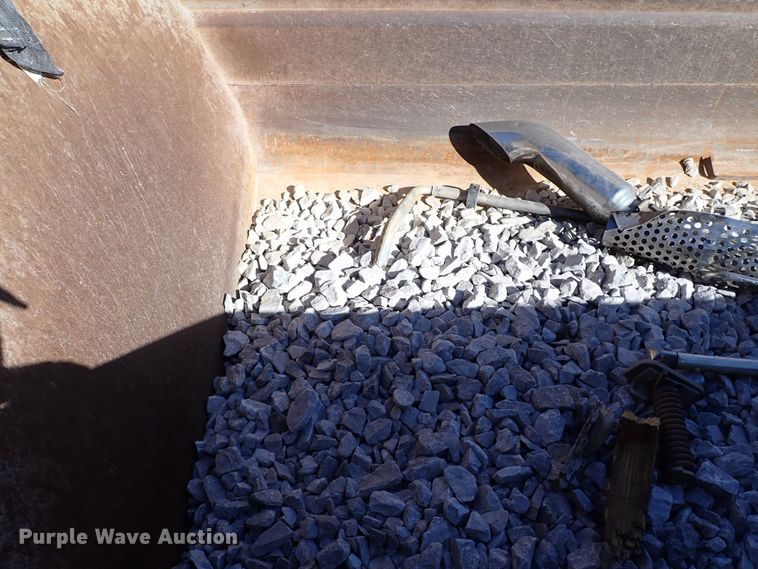 image for item IS9465 2020 Kenworth T880  dump truck