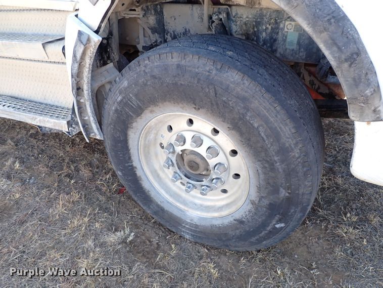 image for item IS9465 2020 Kenworth T880  dump truck